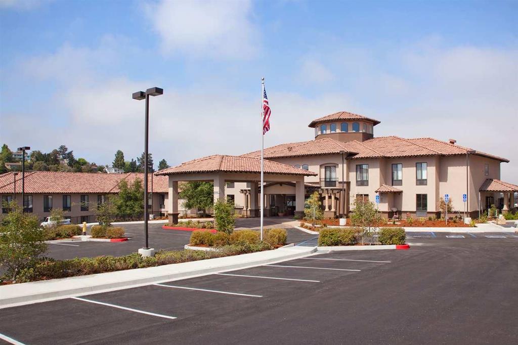 Hampton Inn & Suites Arroyo Grande Quarto foto